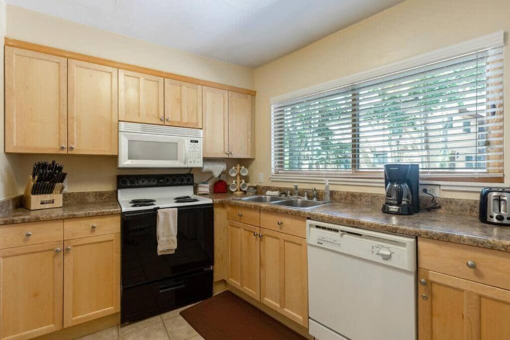 Downtown Chalet Close To Main St With Pool And Hot Tub Breckenridge Eksteriør bilde